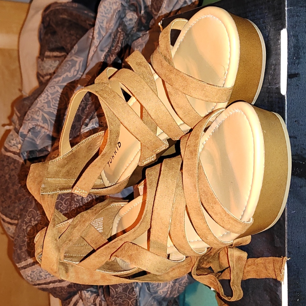 Ankle Wrap Wooden Heel